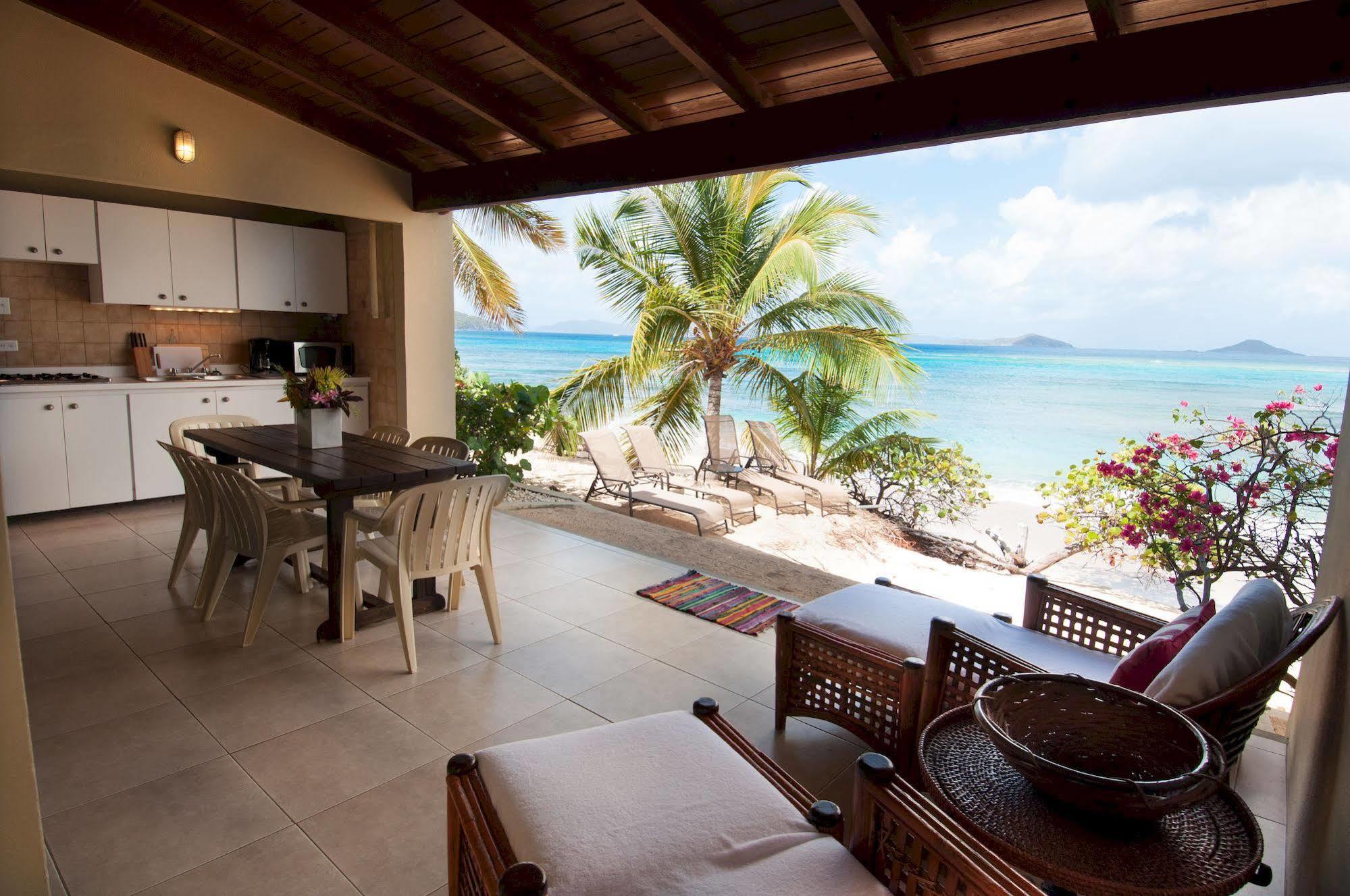 Mango Bay Resort 西班牙镇 外观 照片